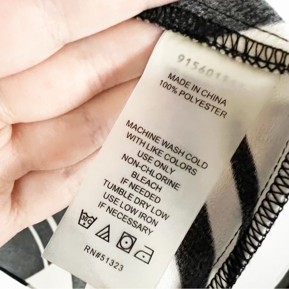 NWT Vince Camuto Black & White Stripe Blouse S Mod Career Office - Picture 6 of 7